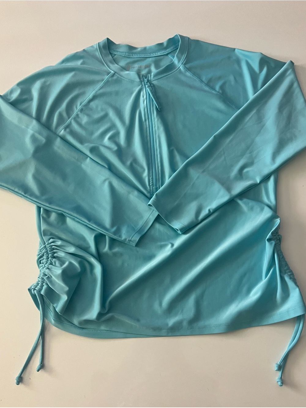 Free Country half zip pullover athletic shirt with optional scrunch sides